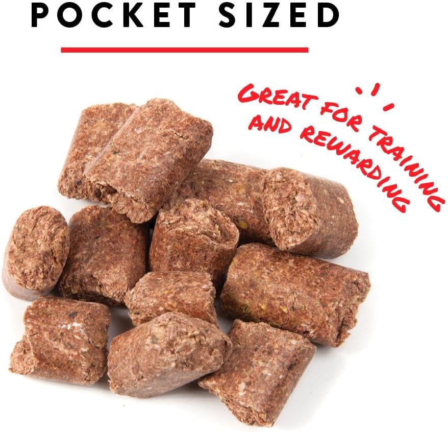 Manna Pro Bite-Size Nuggets for Horses - Pocket Sized Training Horse Treats - Apple Flavored Treats - Packs with Vitamins & Minerals- Great Taste Guaranteed - 4lbs
